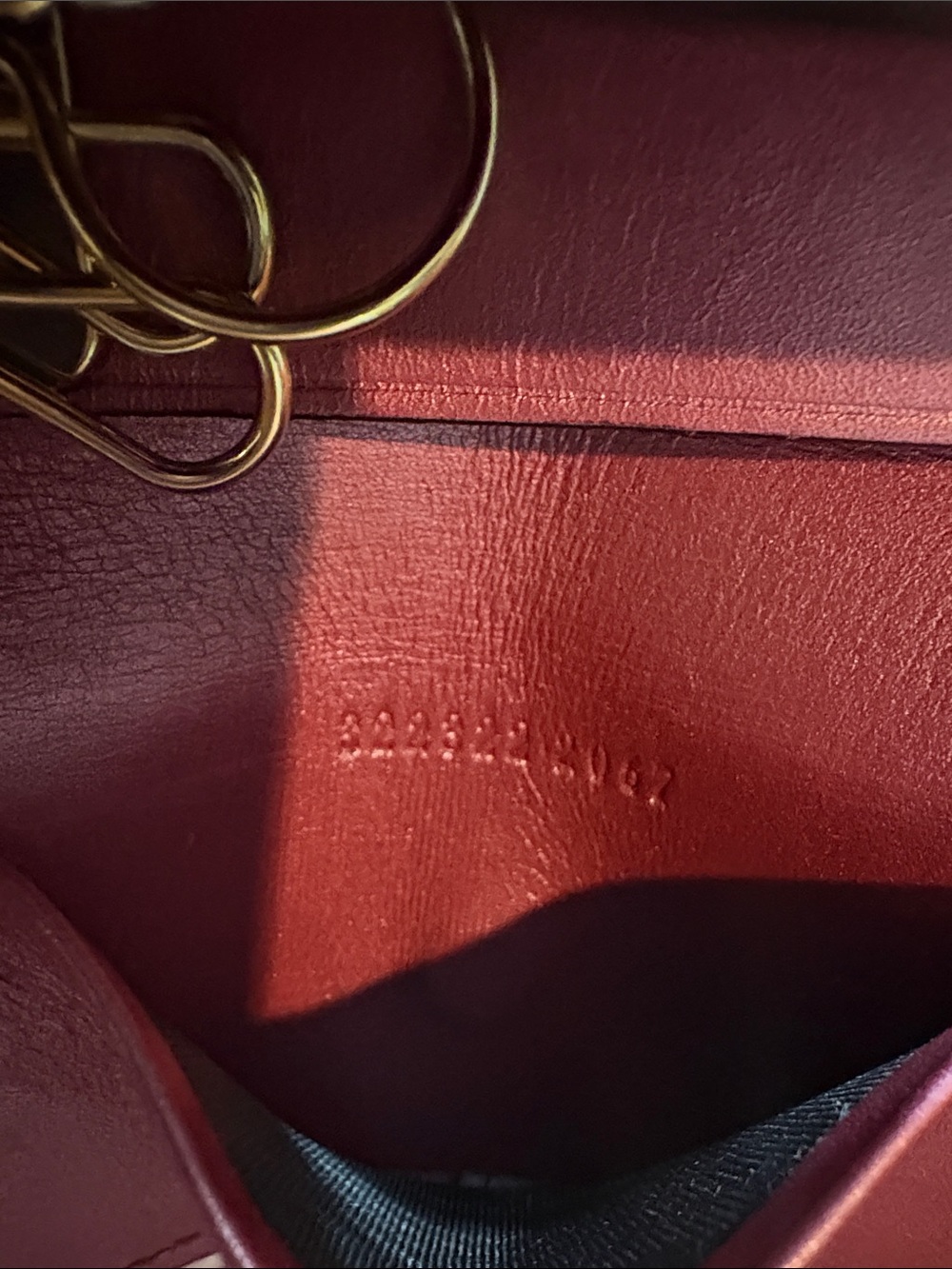 GUCCI Microguccissima Lovely Heart 6-Key Case - Picture 9 of 9